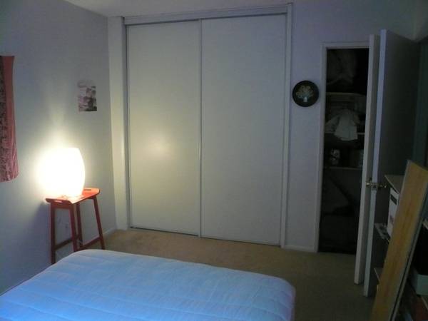 q - Bedroom with double bed 2